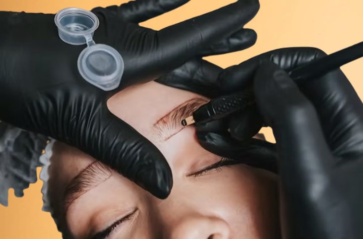 brows-and-lashes-service-in-glendale